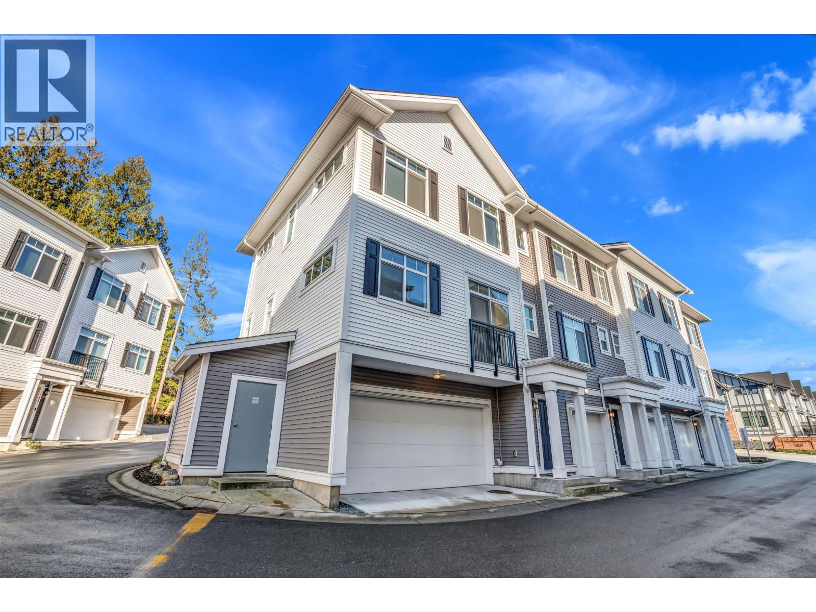 135 1220 Rocklin, Coquitlam, British Columbia  V3B 0R6 - Photo 1 - R3083613