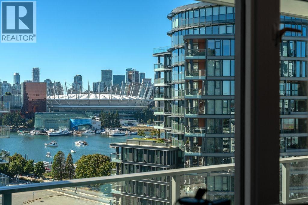 110 Switchmen Street, Vancouver, British Columbia  V6A 0C6 - Photo 2 - R3083642