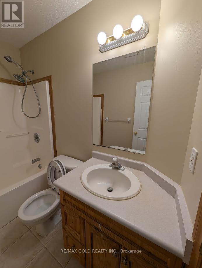 239 Langlaw Drive, Cambridge, Ontario  N1P 1B6 - Photo 9 - X12732730