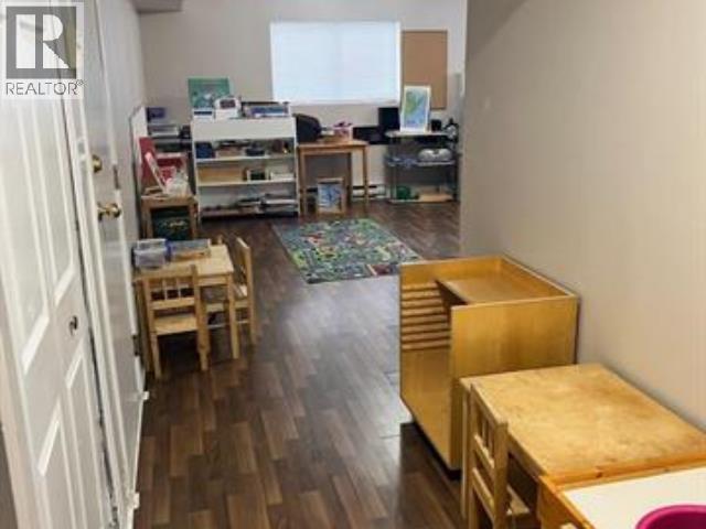 5693 Porpoise Bay Road, Sechelt, British Columbia  V0N 3A4 - Photo 15 - R3083606