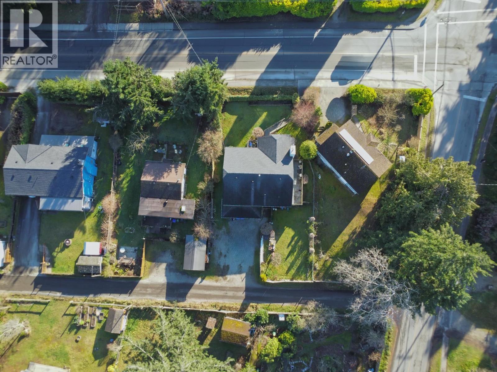 5693 Porpoise Bay Road, Sechelt, British Columbia  V0N 3A4 - Photo 5 - R3083606