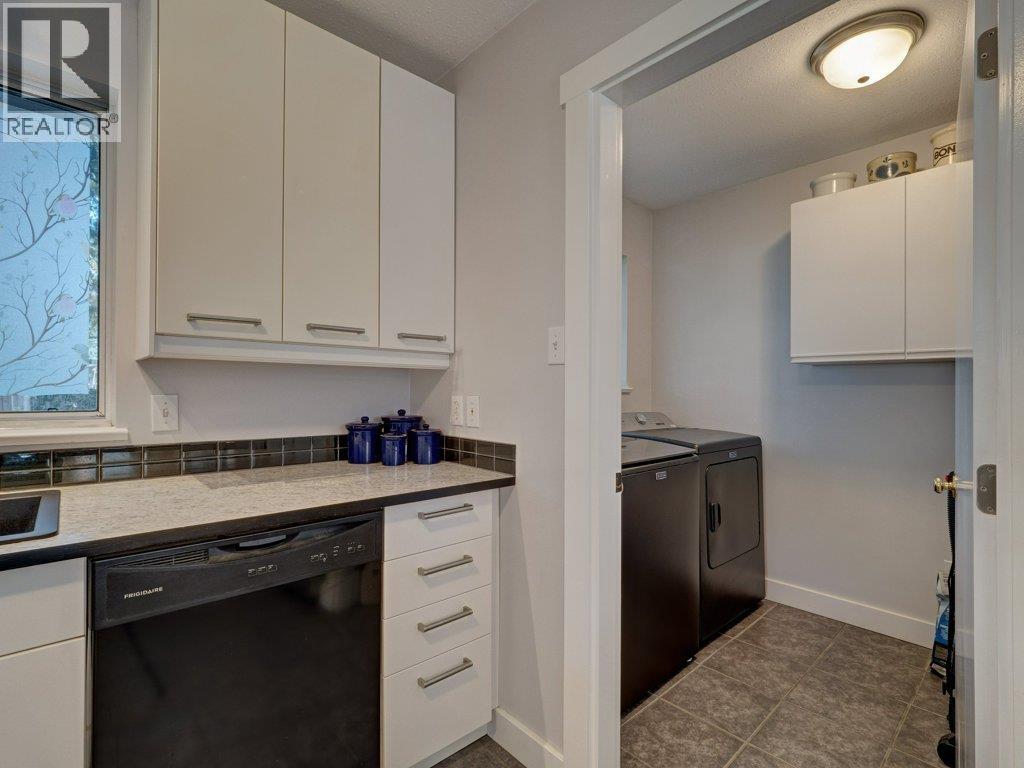 6557 Bjorn Place, Sechelt, British Columbia  V7Z 0T4 - Photo 20 - R3083626