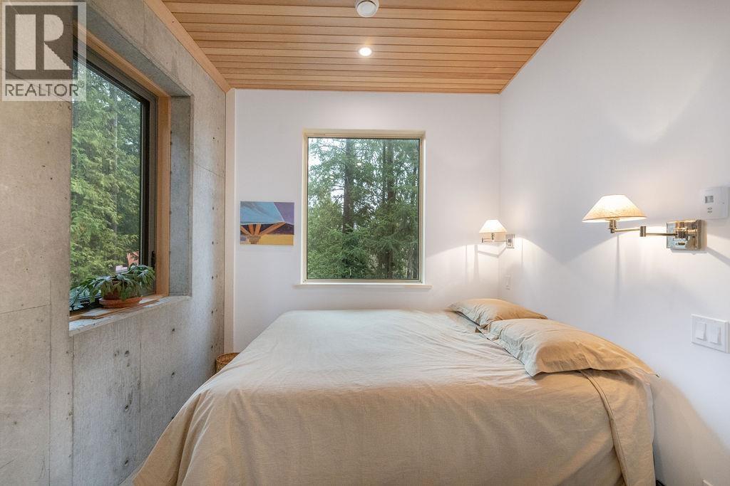 1572 Mountain Road, Gibsons, British Columbia  V0N 1V2 - Photo 20 - R3083641