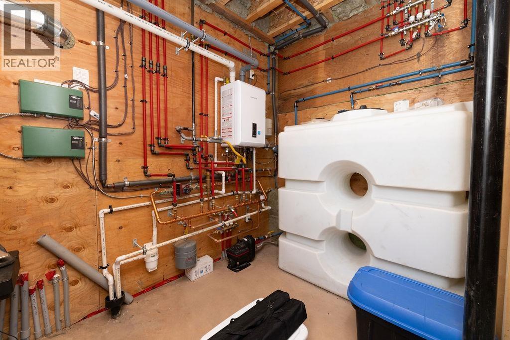 1572 Mountain Road, Gibsons, British Columbia  V0N 1V2 - Photo 36 - R3083641