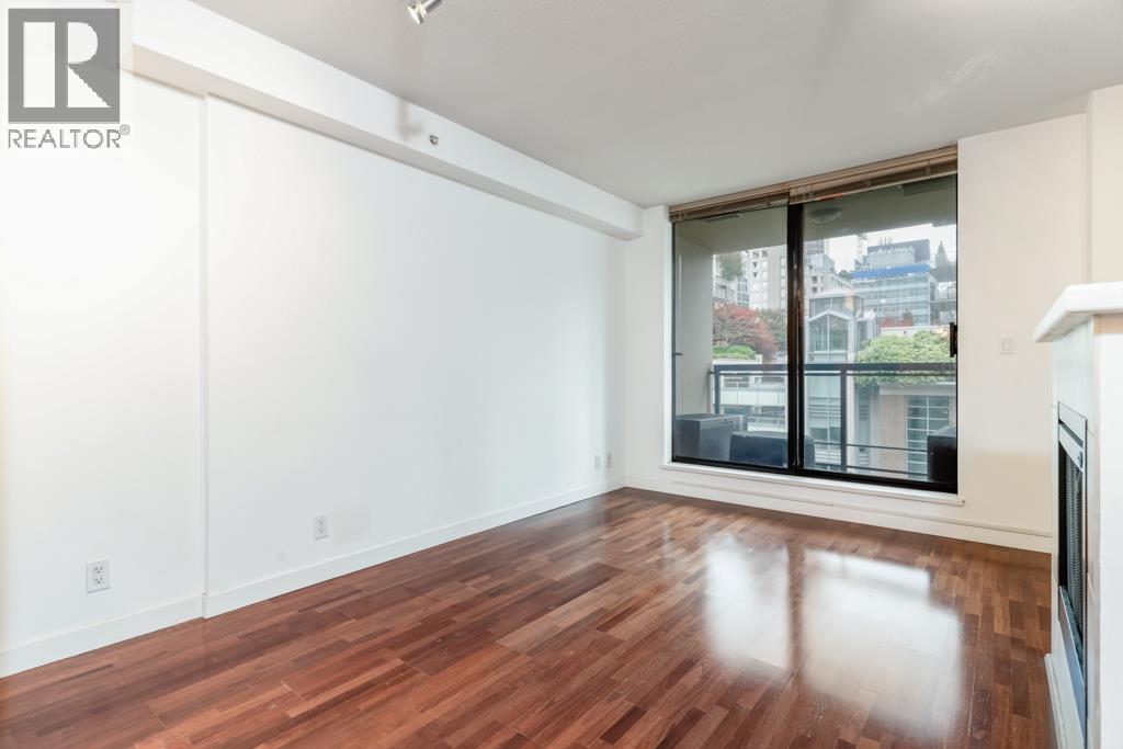 703 538 Smithe Street, Vancouver, British Columbia  V6B 0A6 - Photo 2 - R3083665