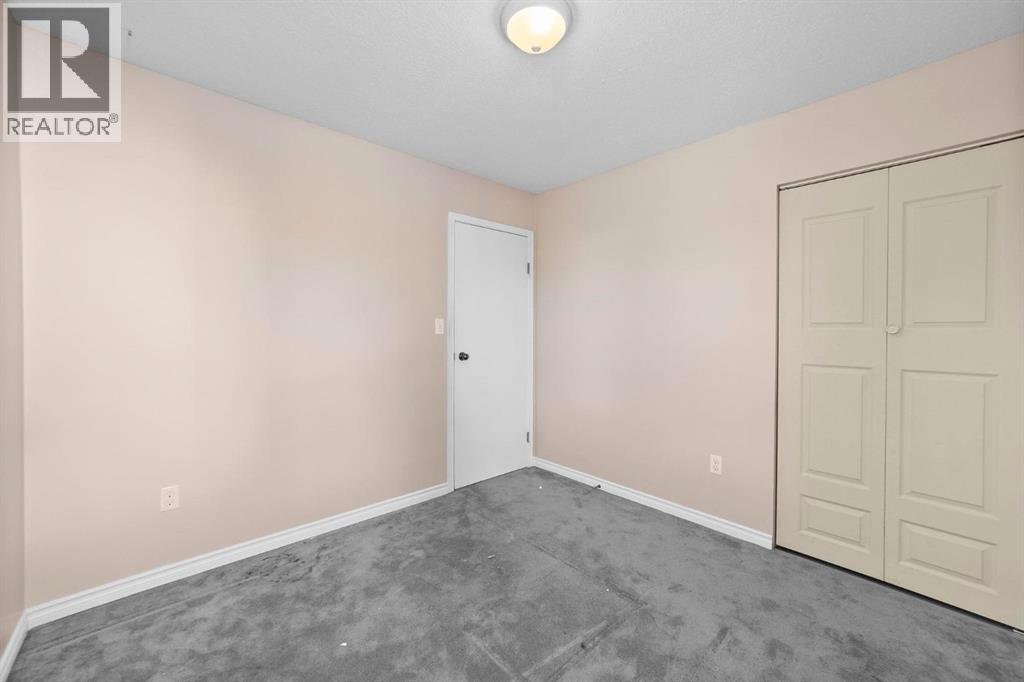 5220 47 Street, Camrose, Alberta  T4V 1K4 - Photo 15 - A2271815