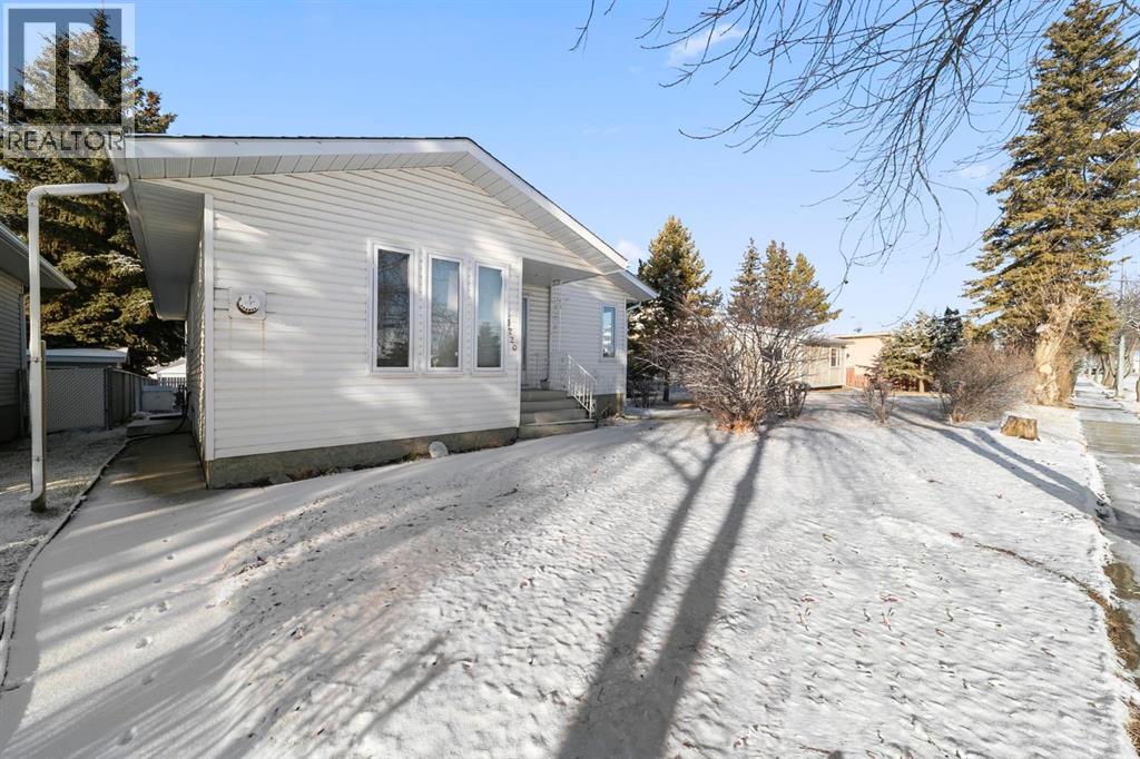 5220 47 Street, Camrose, Alberta  T4V 1K4 - Photo 2 - A2271815