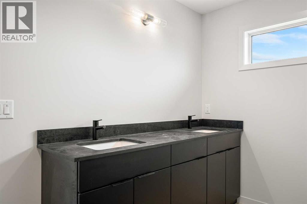 46 Heritage Heath, Cochrane, Alberta  T0T 0T0 - Photo 28 - A2262940