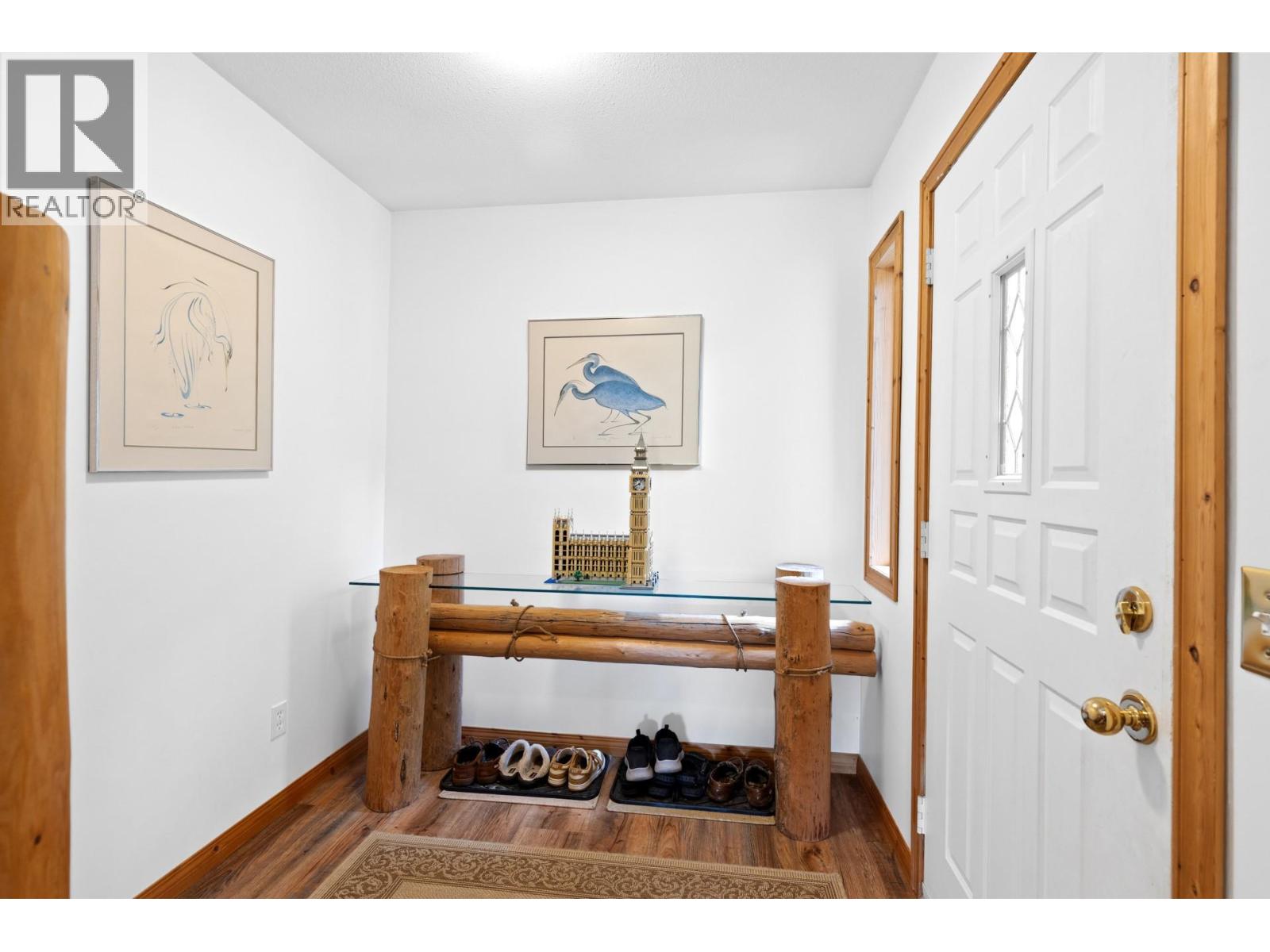 9245 Paradise Road, Kelowna, British Columbia  V1P 1K4 - Photo 6 - 10374016