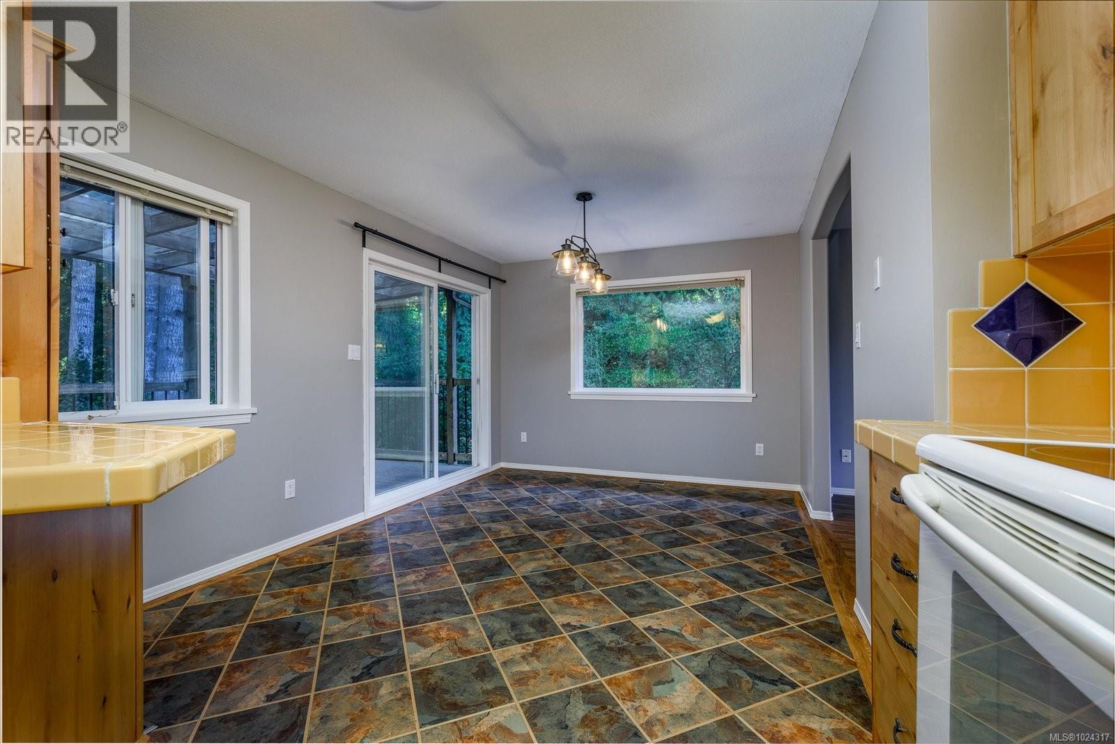 909 Brookfield Pl, Nanaimo, British Columbia  V9R 6P4 - Photo 10 - 1024317