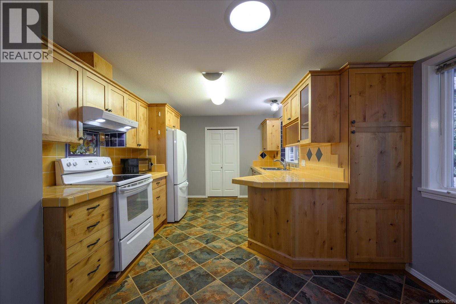 909 Brookfield Pl, Nanaimo, British Columbia  V9R 6P4 - Photo 11 - 1024317