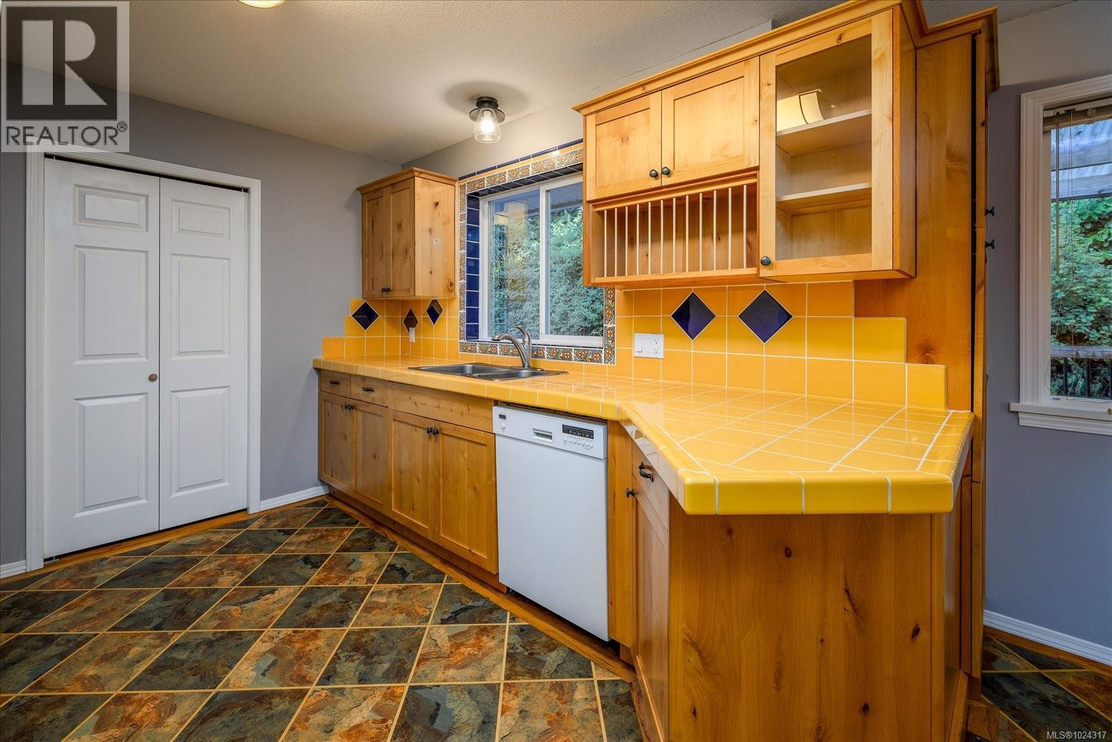 909 Brookfield Pl, Nanaimo, British Columbia  V9R 6P4 - Photo 12 - 1024317