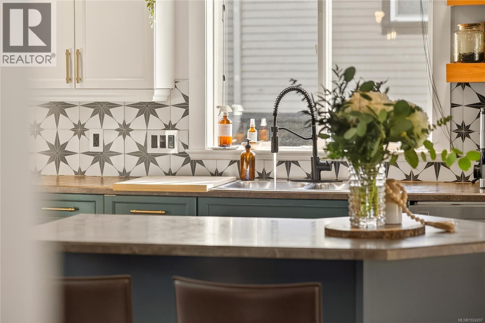 1126 Beechwood Dr, Nanaimo, British Columbia  V9R 7E2 - Photo 10 - 1024207