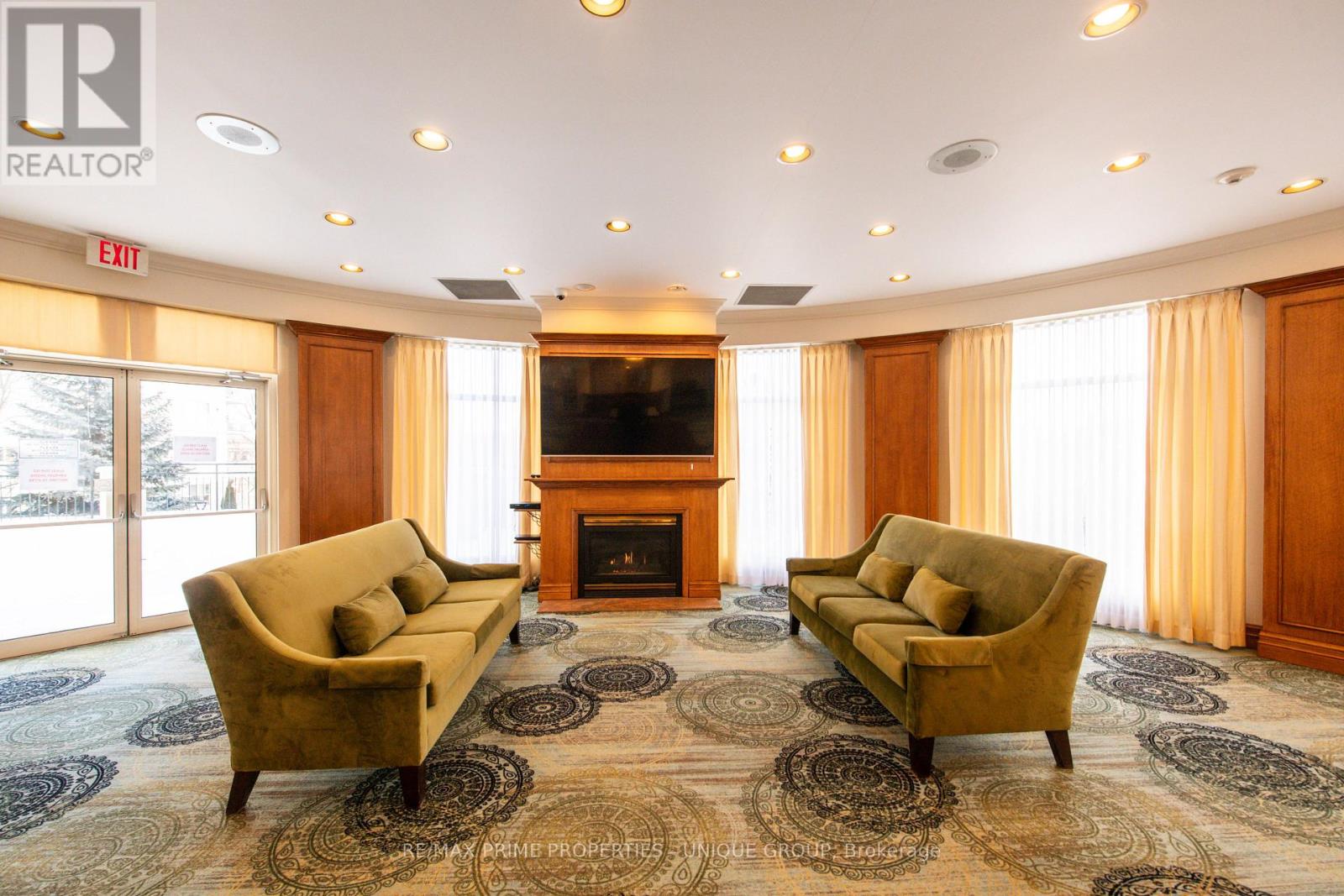 Lp 914 - 18 Concorde Place, Toronto, Ontario  M3C 3T9 - Photo 33 - C12733010