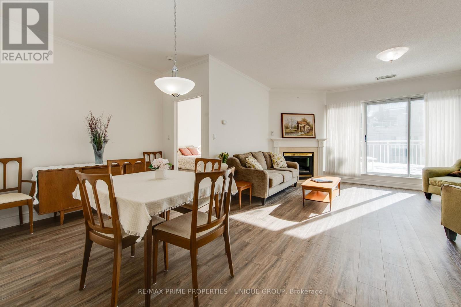 Lp 914 - 18 Concorde Place, Toronto, Ontario  M3C 3T9 - Photo 5 - C12733010