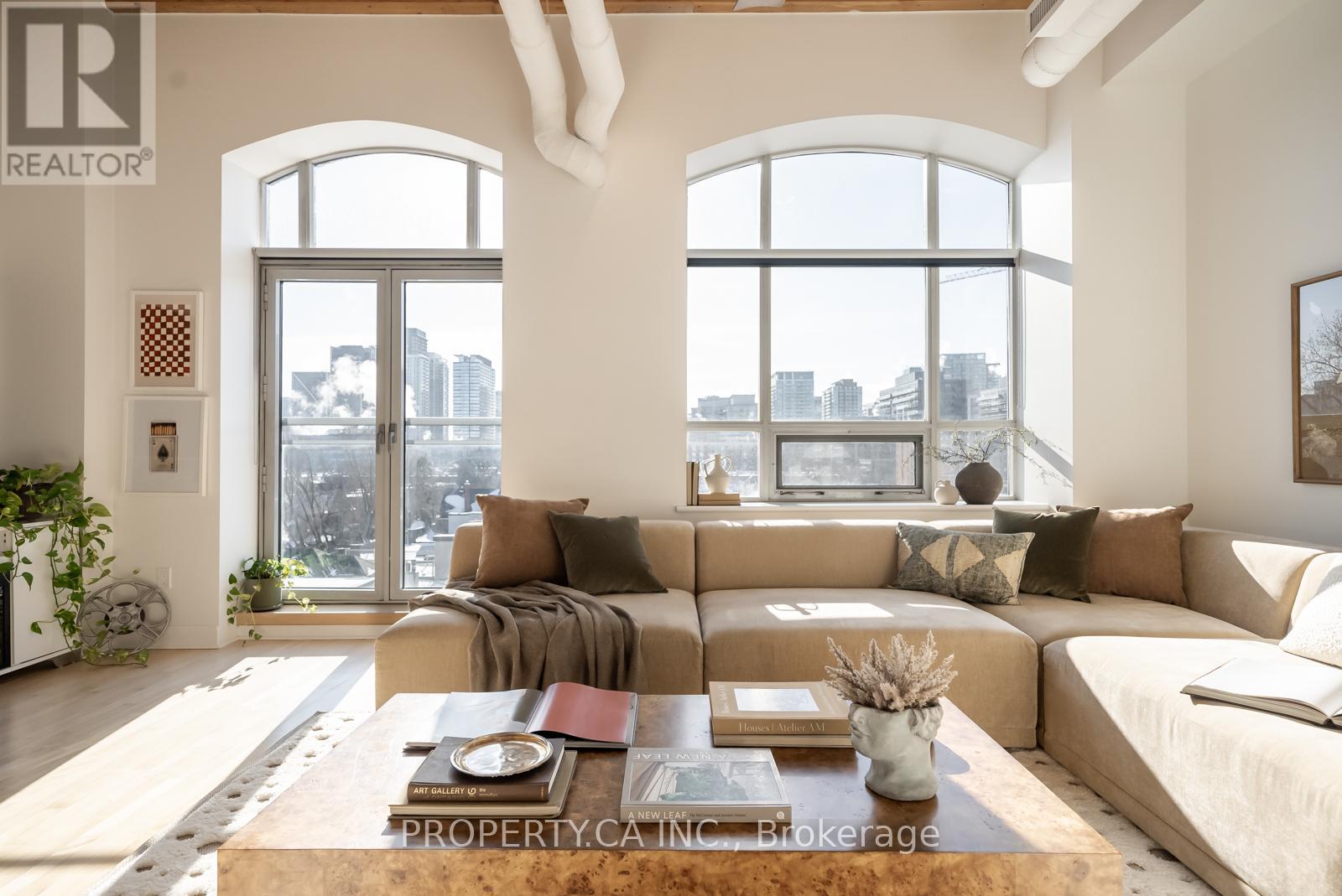 409 - 993 Queen Street W, Toronto, Ontario  M6J 1H2 - Photo 1 - C12733062