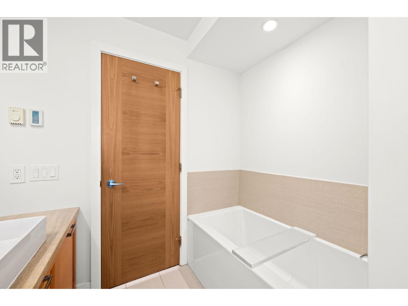 28 230 Salter Street, New Westminster, British Columbia  V3M 0G1 - Photo 25 - R3082652