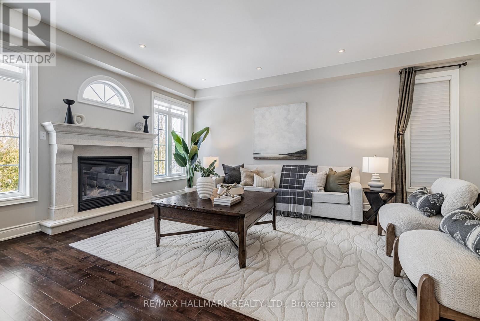 48 Stonecliffe Crescent, Aurora, Ontario  L4G 7Z6 - Photo 5 - N12732998