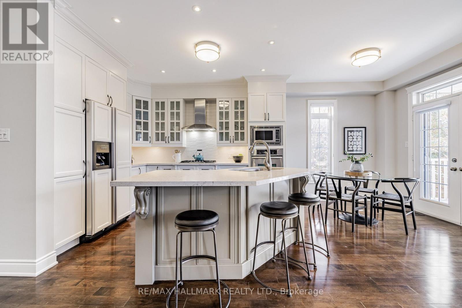 48 Stonecliffe Crescent, Aurora, Ontario  L4G 7Z6 - Photo 7 - N12732998