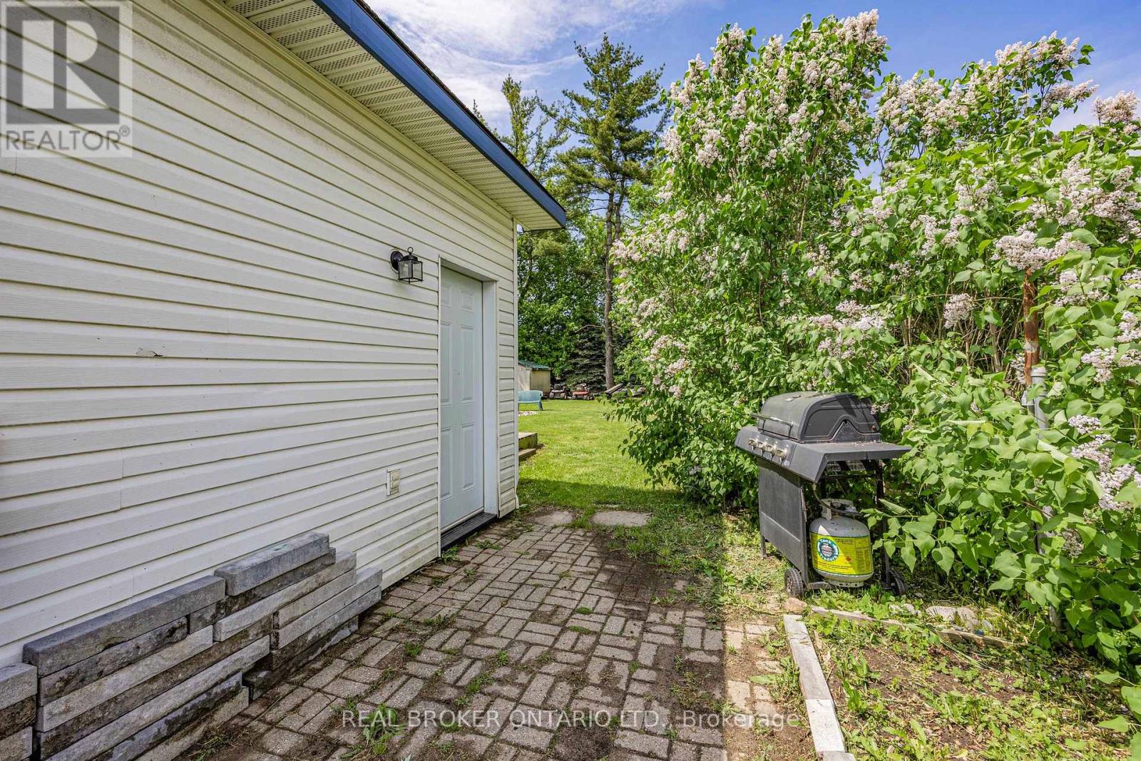 5520 County Road 90 Road, Springwater, Ontario  L0M 1T0 - Photo 34 - S12733044