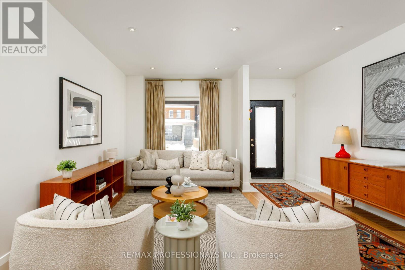 163 1/2 Campbell Avenue, Toronto, Ontario  M6P 3V3 - Photo 3 - W12732810