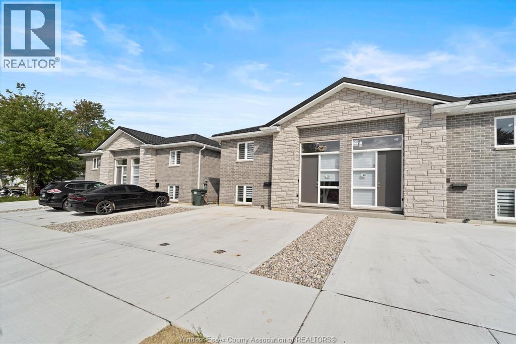 42 Maple, Kingsville, Ontario N9Y 1L8 - Photo 3 - 26002044