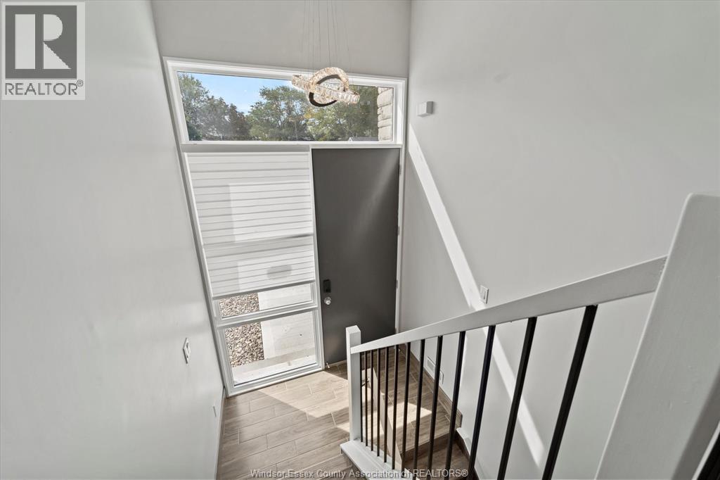 42 Maple, Kingsville, Ontario N9Y 1L8 - Photo 5 - 26002044