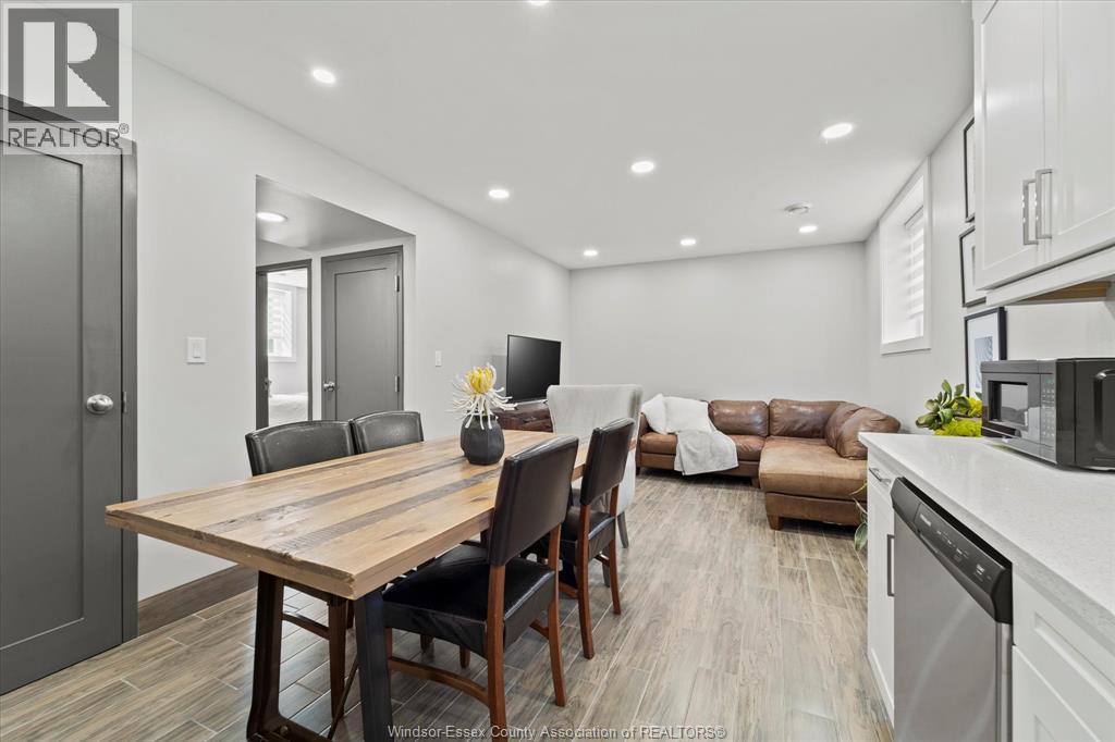 42 Maple, Kingsville, Ontario N9Y 1L8 - Photo 8 - 26002044