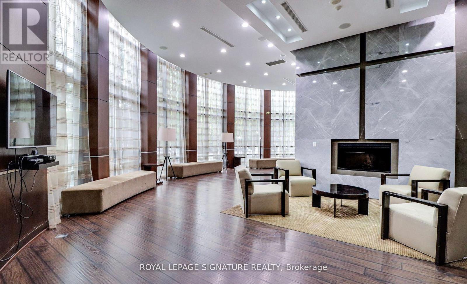 1602 - 330 Burnhamthorpe Road, Mississauga, Ontario  L5B 0E1 - Photo 11 - W12732988