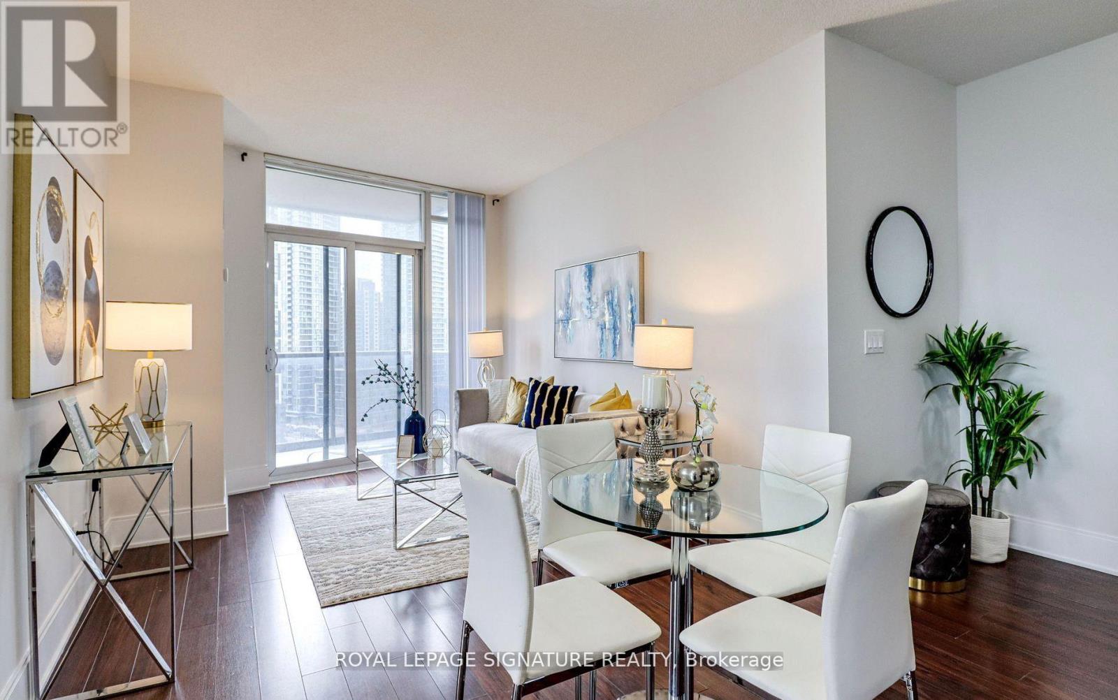 1602 - 330 Burnhamthorpe Road, Mississauga, Ontario  L5B 0E1 - Photo 14 - W12732988