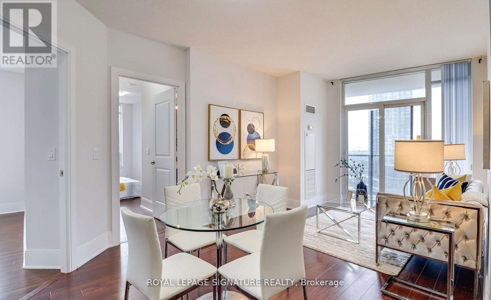 1602 - 330 Burnhamthorpe Road, Mississauga, Ontario  L5B 0E1 - Photo 6 - W12732988