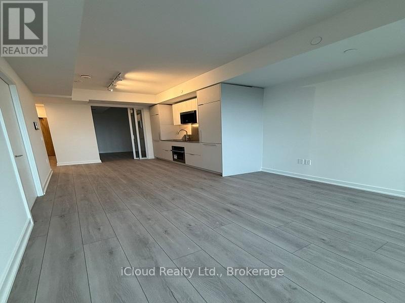 517 - 1 Fairview Road E, Mississauga, Ontario  L5A 4C6 - Photo 8 - W12732990