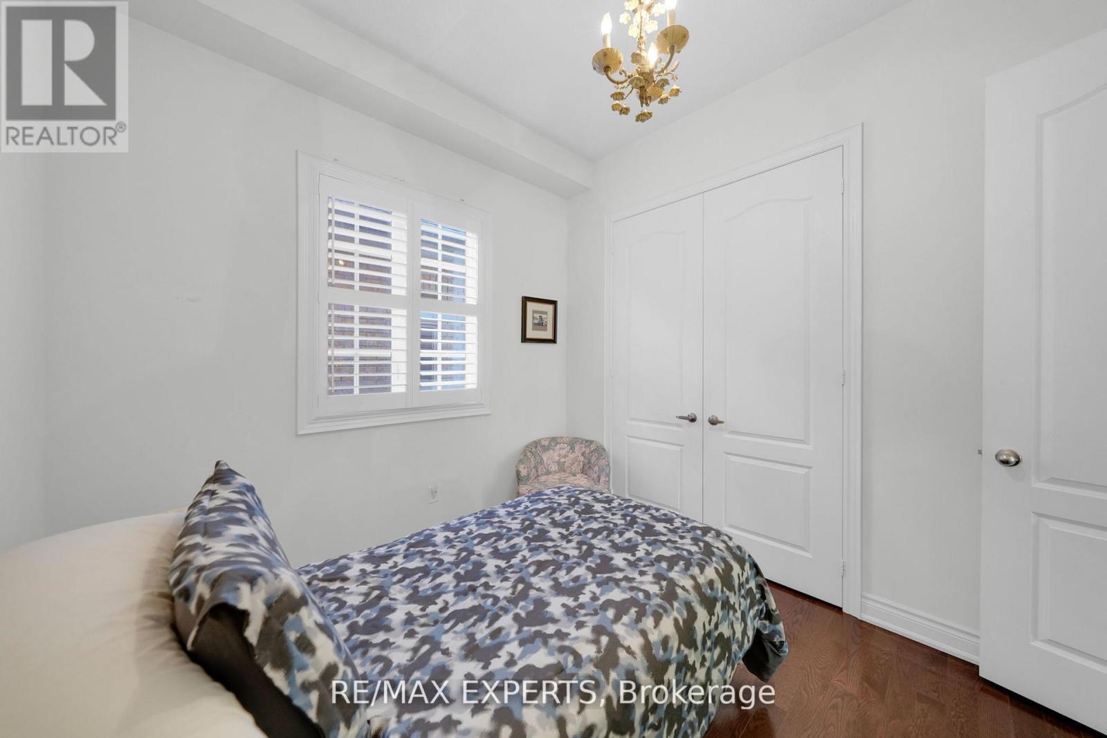 10 Falkland Road, Brampton, Ontario  L6P 4C3 - Photo 18 - W12732996