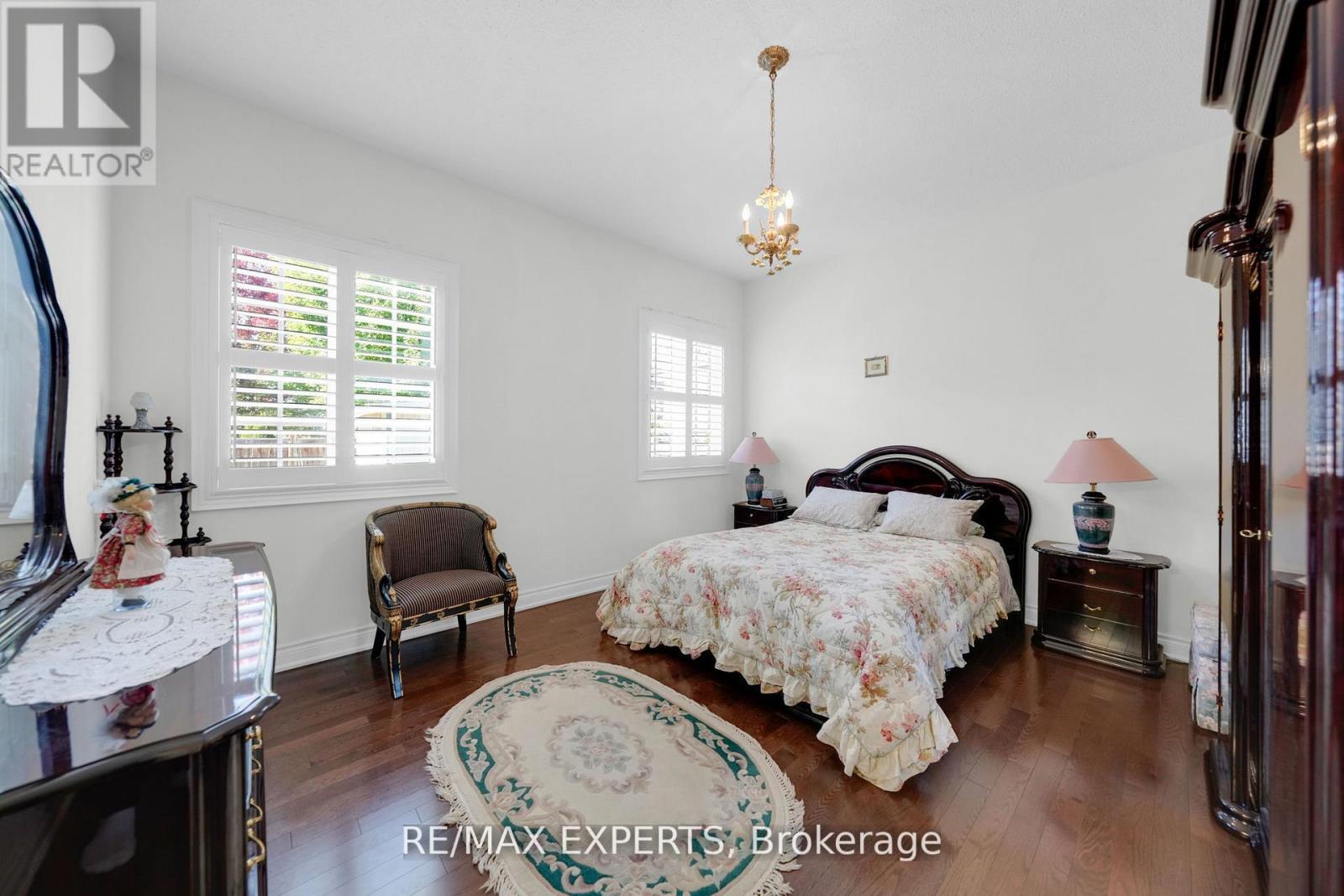 10 Falkland Road, Brampton, Ontario  L6P 4C3 - Photo 20 - W12732996