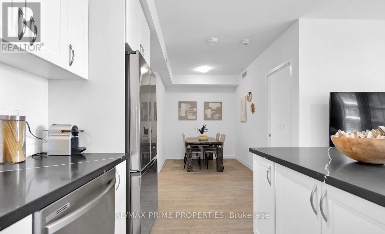 2102 - 4675 Metcalfe Avenue E, Mississauga, Ontario  L5M 0Z8 - Photo 7 - W12733020