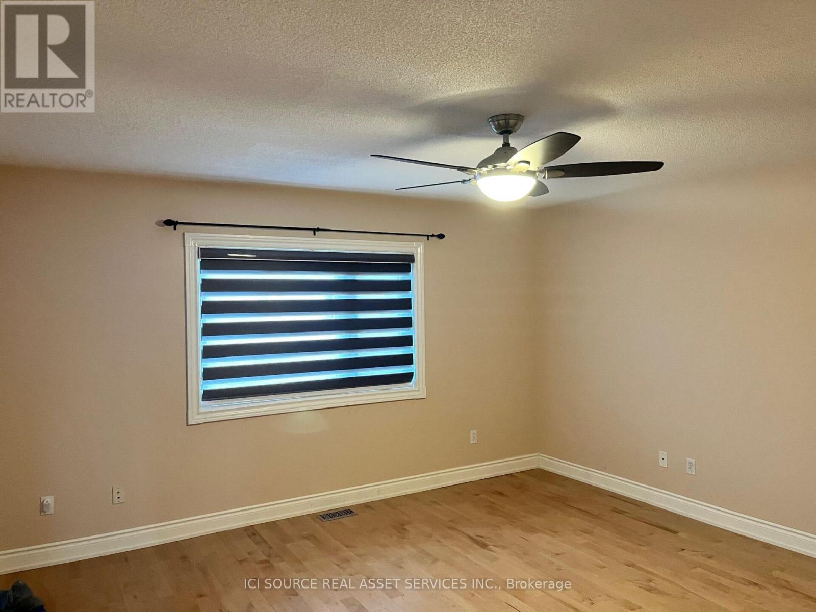 Upper - 36 Newark Way, Brampton, Ontario  L7A 2W8 - Photo 6 - W12733022