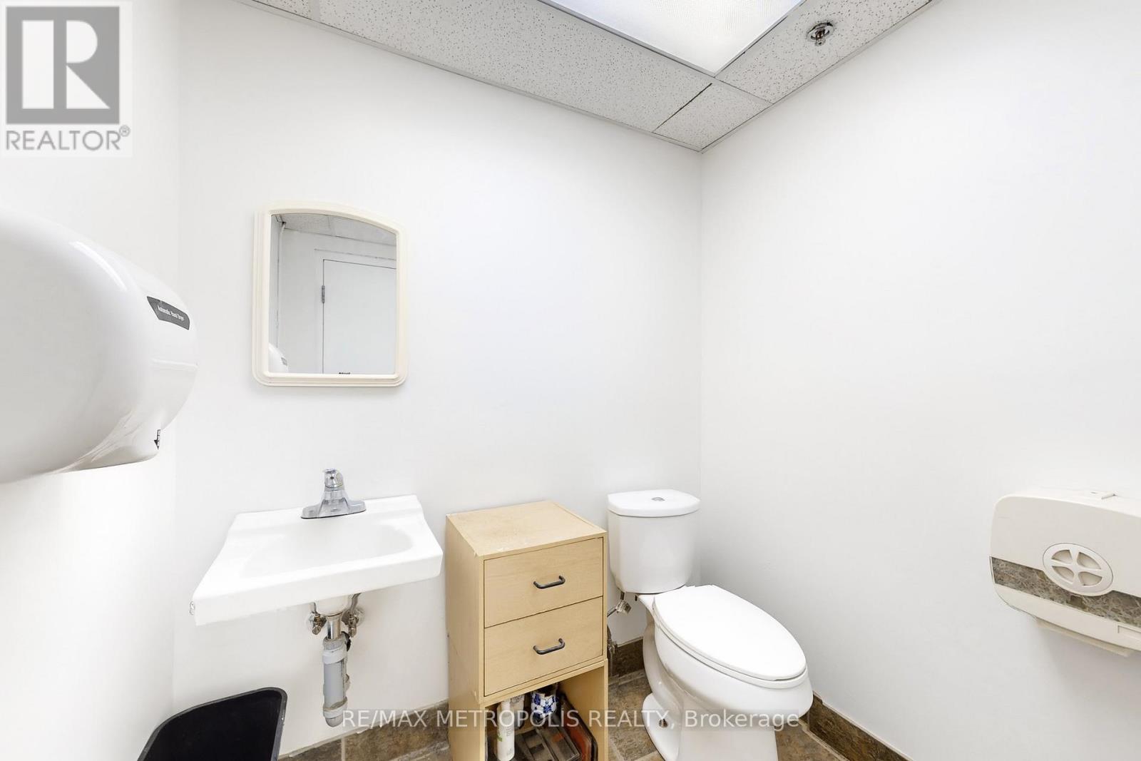 3b - 3185 Unity Drive, Mississauga, Ontario  L5L 4L4 - Photo 10 - W12733092