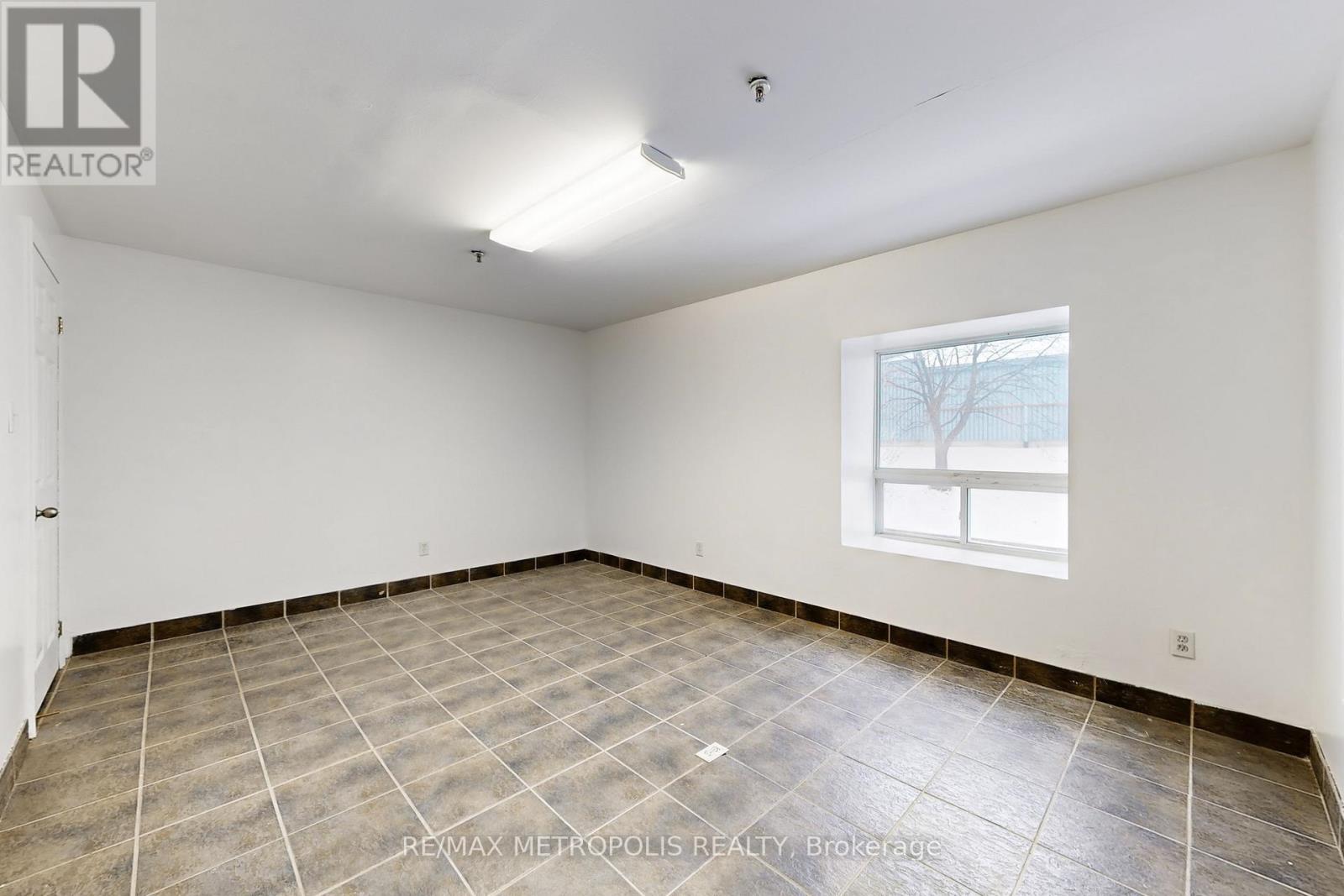 3b - 3185 Unity Drive, Mississauga, Ontario  L5L 4L4 - Photo 11 - W12733092