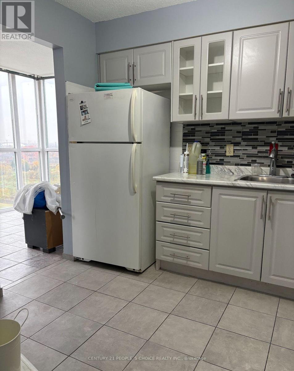 1601 - 61 Markbrook Lane, Toronto, Ontario  M9V 5E7 - Photo 13 - W12733094