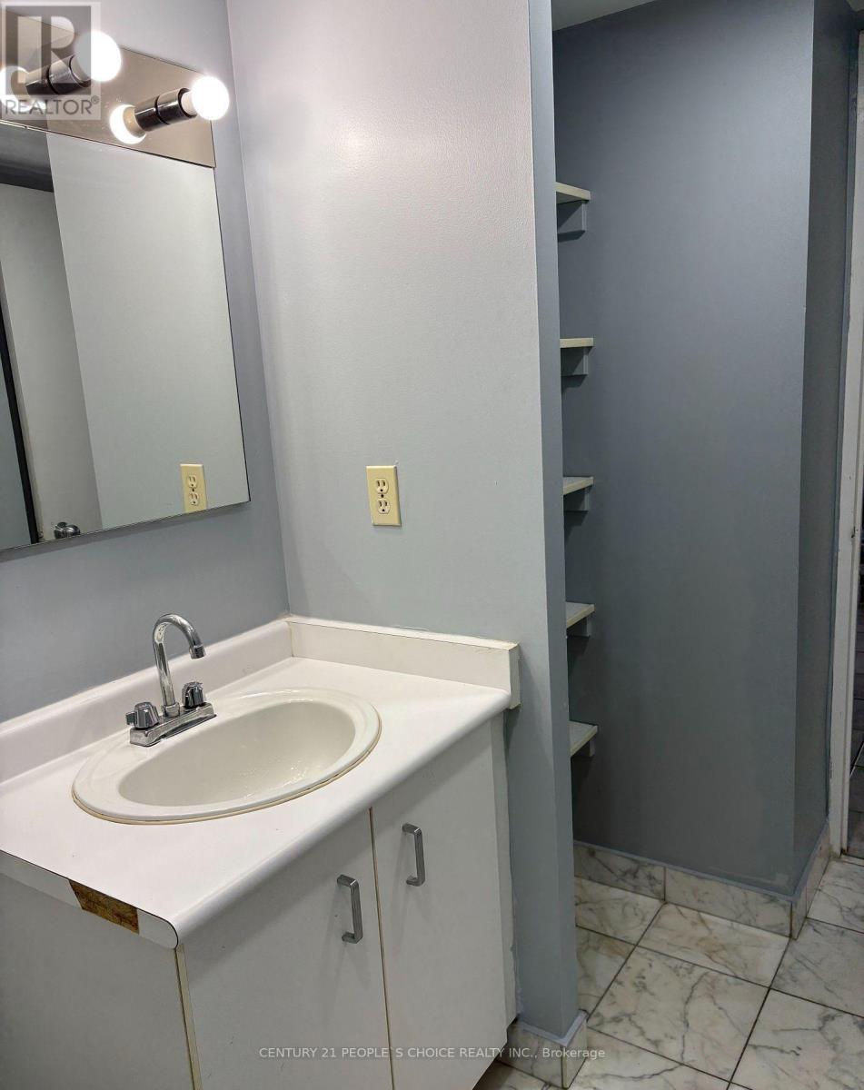 1601 - 61 Markbrook Lane, Toronto, Ontario  M9V 5E7 - Photo 14 - W12733094