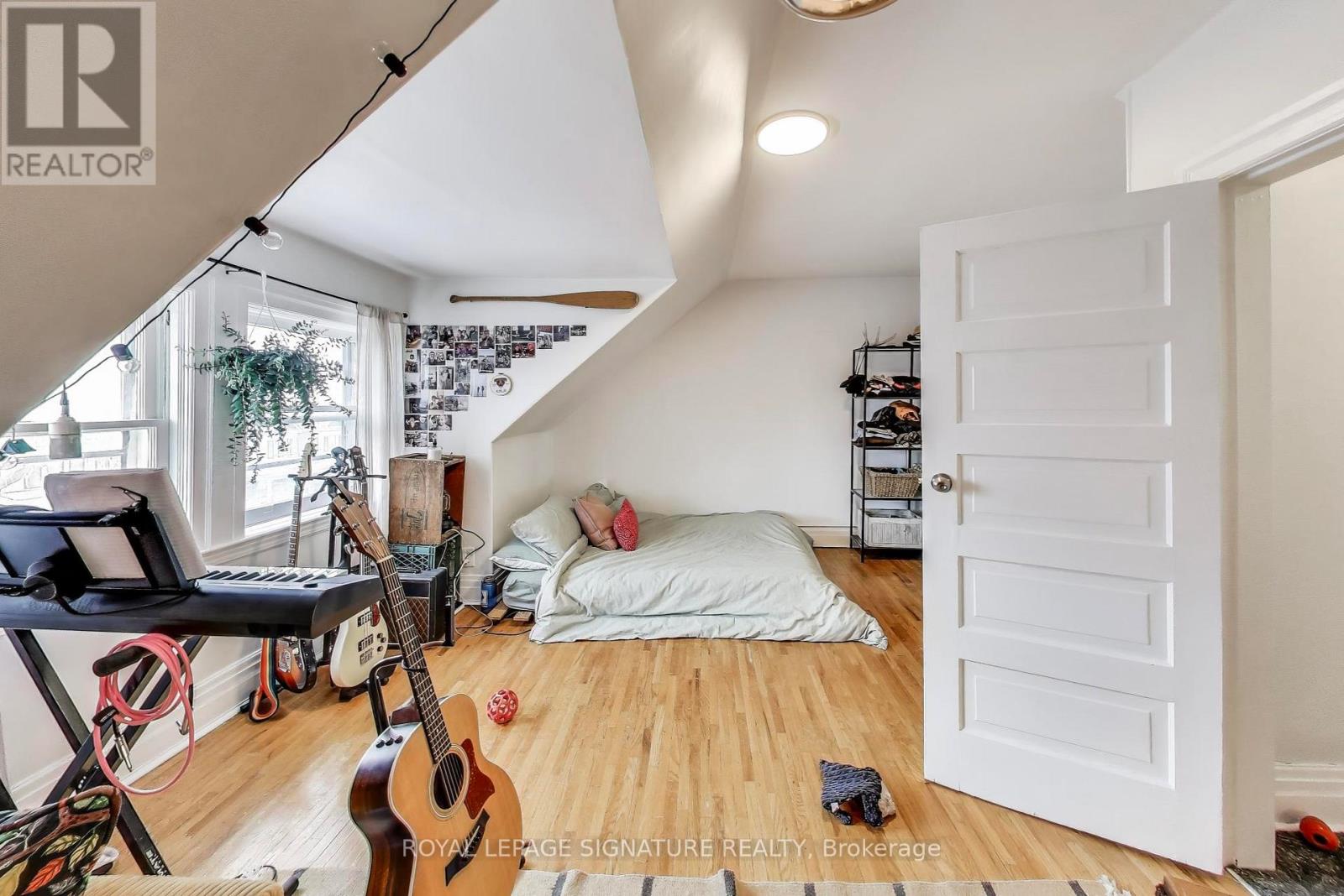 232 Pacific Avenue, Toronto, Ontario  M6P 2P5 - Photo 23 - W12733122