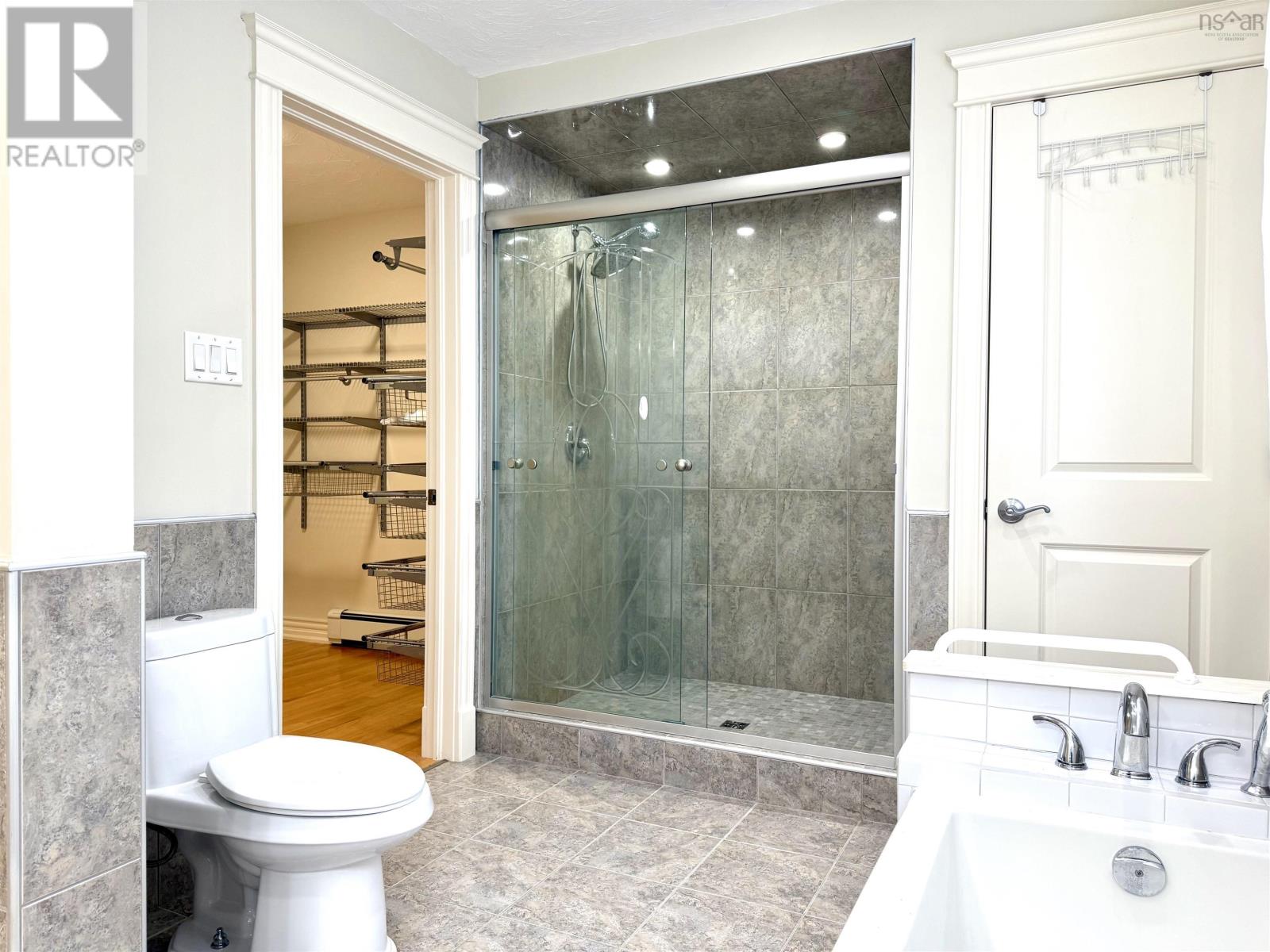 27 Regent Street, Amherst, Nova Scotia  B4H 3S8 - Photo 28 - 202600107