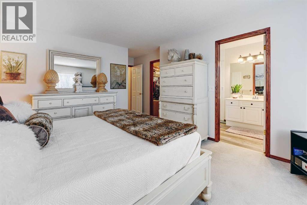 6558 Sierra Morena Boulevard Sw, Calgary, Alberta  T3H 3R3 - Photo 18 - A2278161