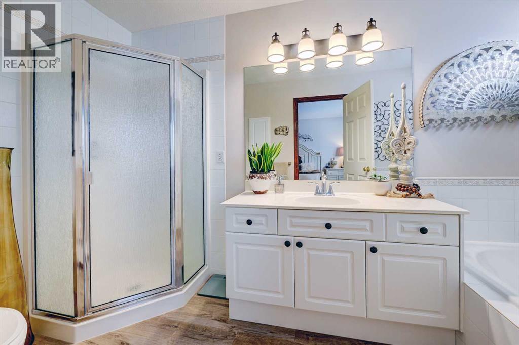 6558 Sierra Morena Boulevard Sw, Calgary, Alberta  T3H 3R3 - Photo 19 - A2278161