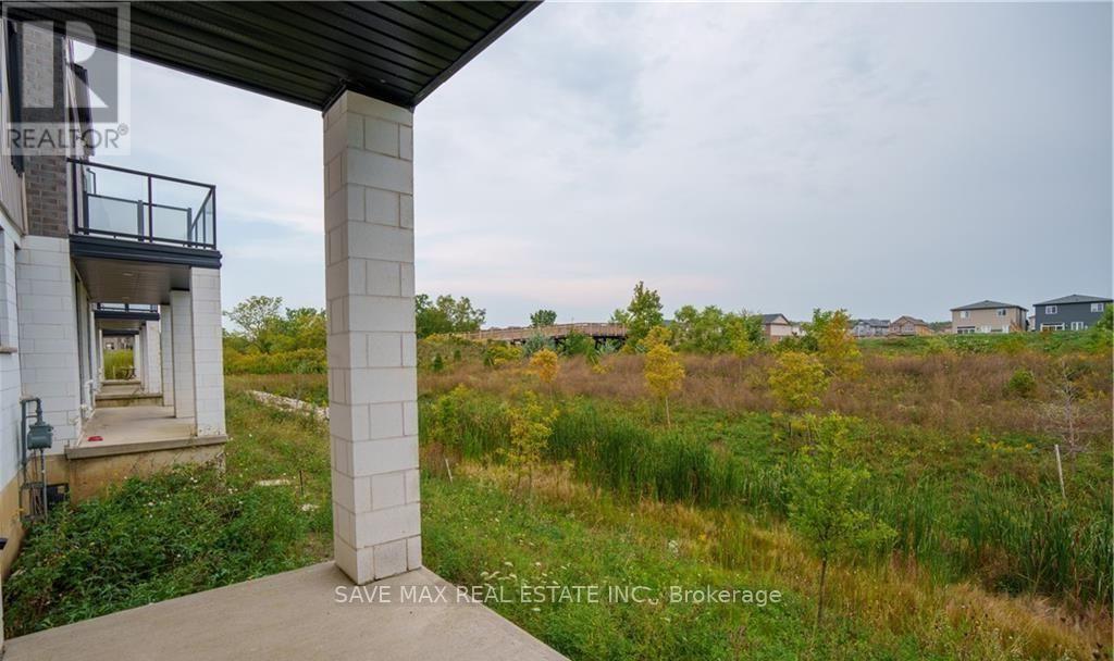 938 West Village Square, London North, Ontario  N6H 0J7 - Photo 10 - X12732992