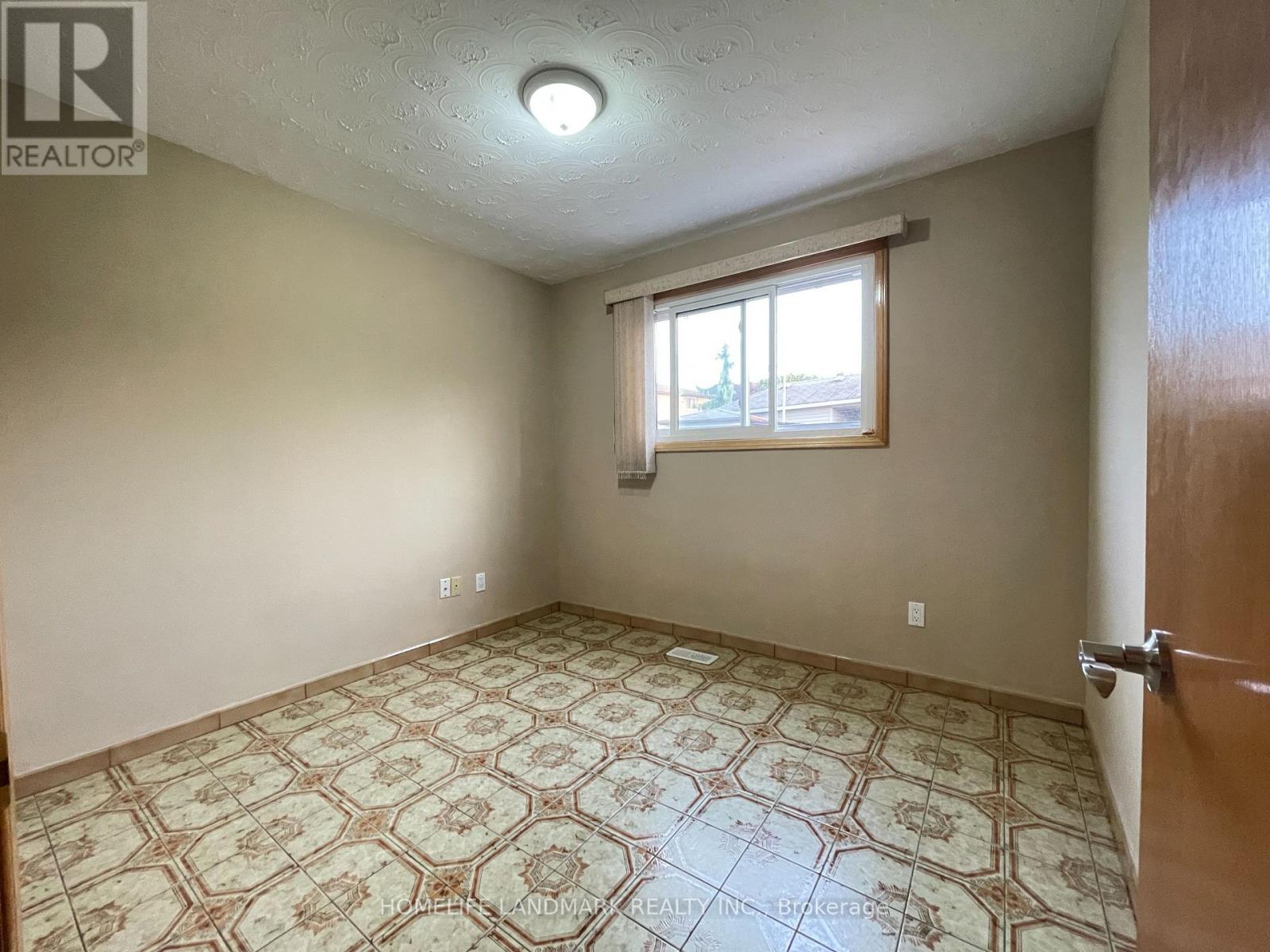 Lower & Main - 353 Darlington Court, Hamilton, Ontario  L9C 6Z2 - Photo 32 - X12733074