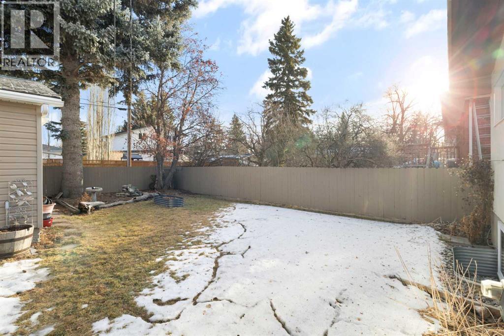 3511 Lakeside Crescent Sw, Calgary, Alberta  T3E 6A7 - Photo 43 - A2281740