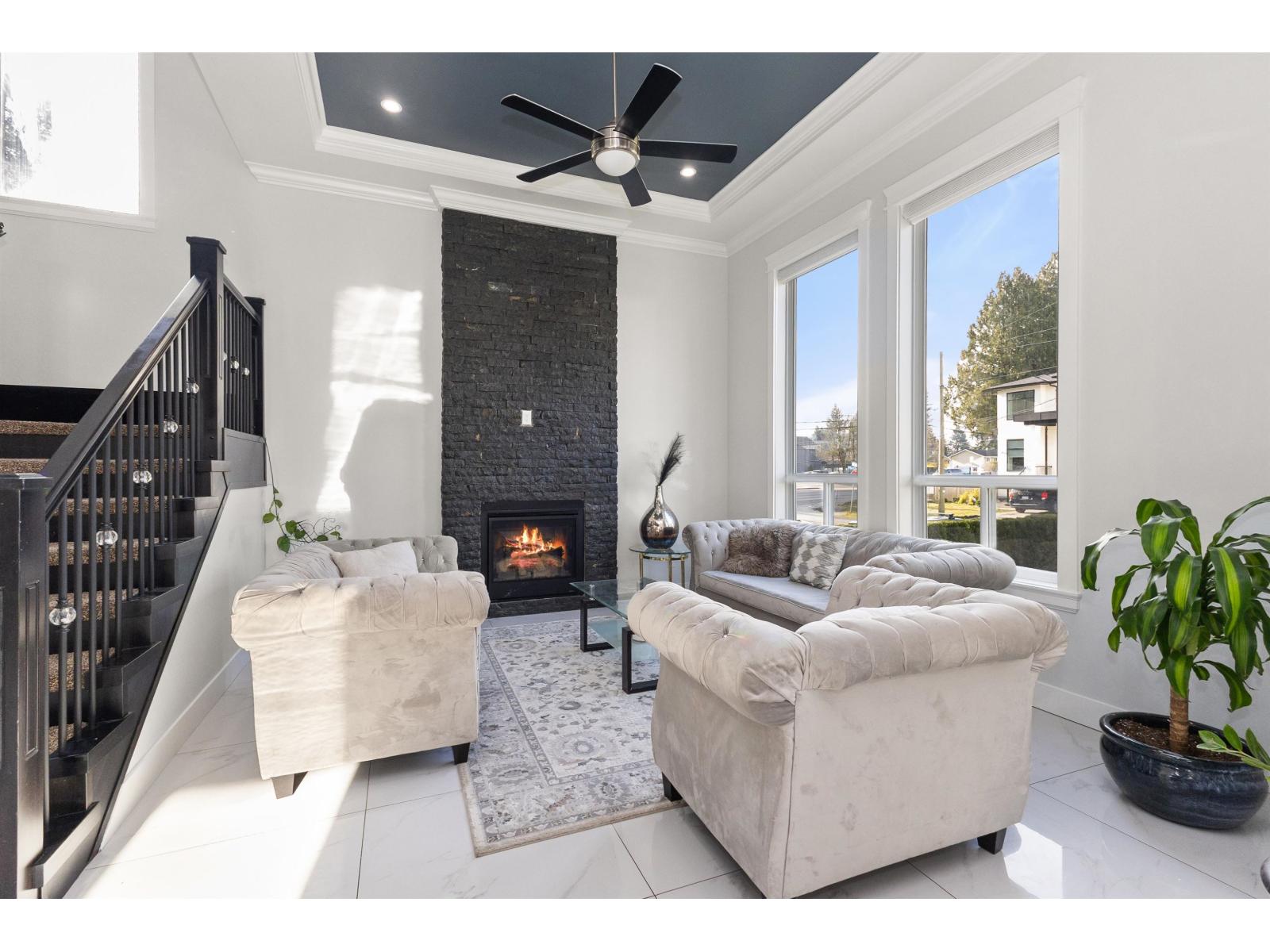 2018 Vinewood Street, Abbotsford, British Columbia  V2S 3H2 - Photo 5 - R3082763