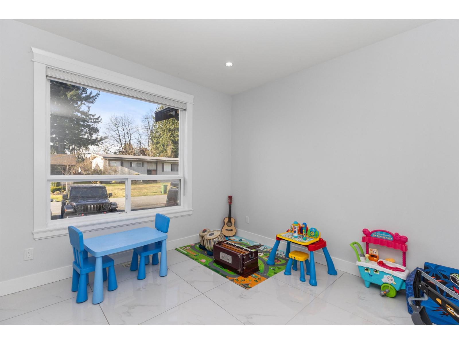 2018 Vinewood Street, Abbotsford, British Columbia  V2S 3H2 - Photo 28 - R3082763