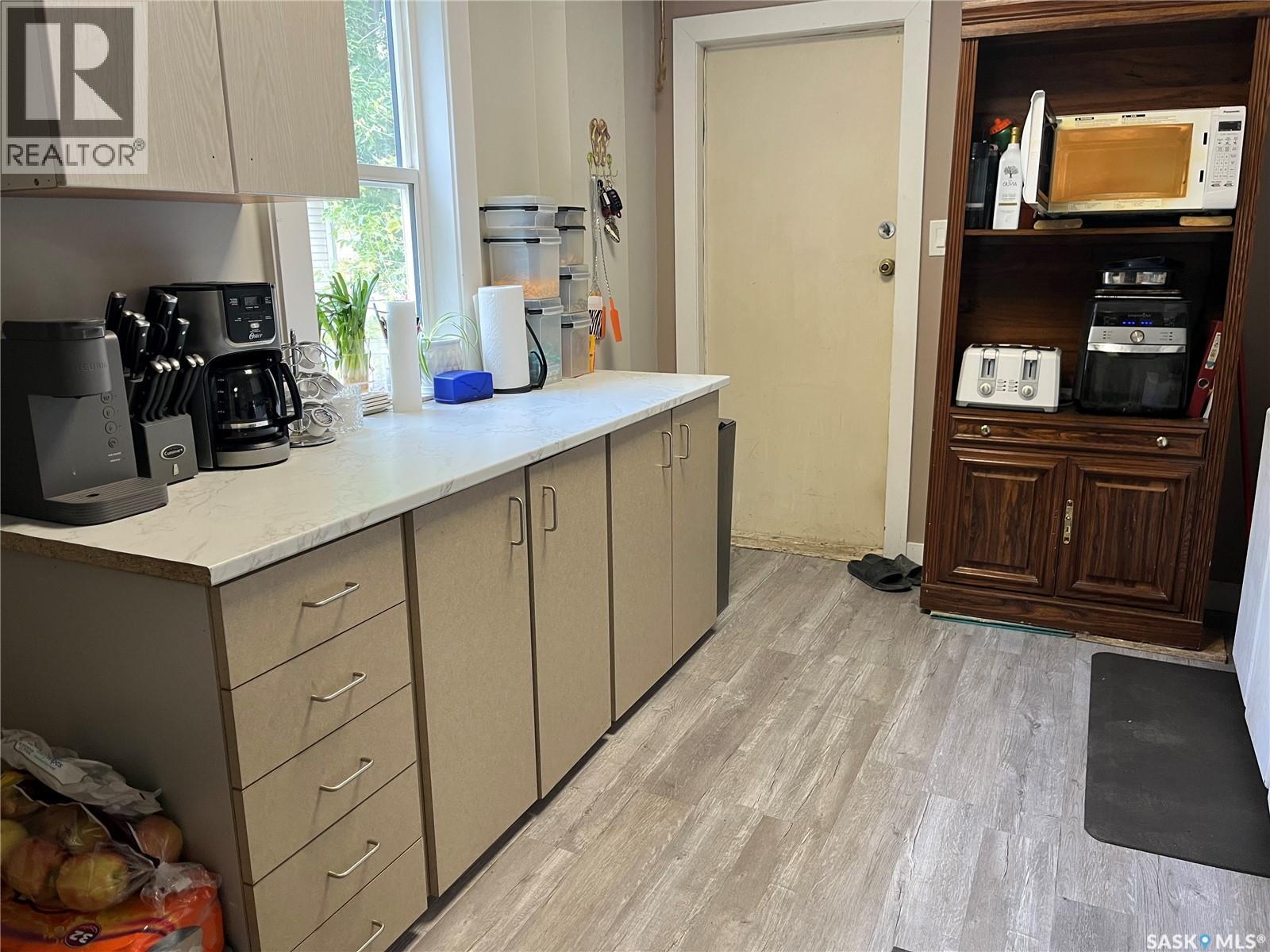 1447 Robinson Street, Regina, Saskatchewan  S4T 2N7 - Photo 10 - SK027460